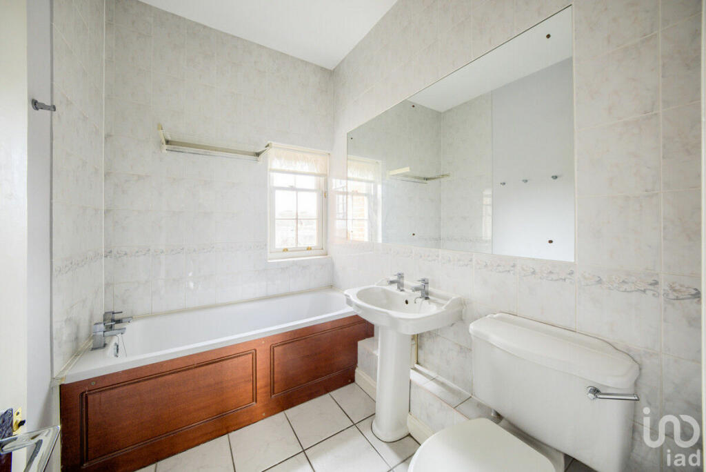 Additional image 18 of St Nicholas Church Street, Warwick, CV34