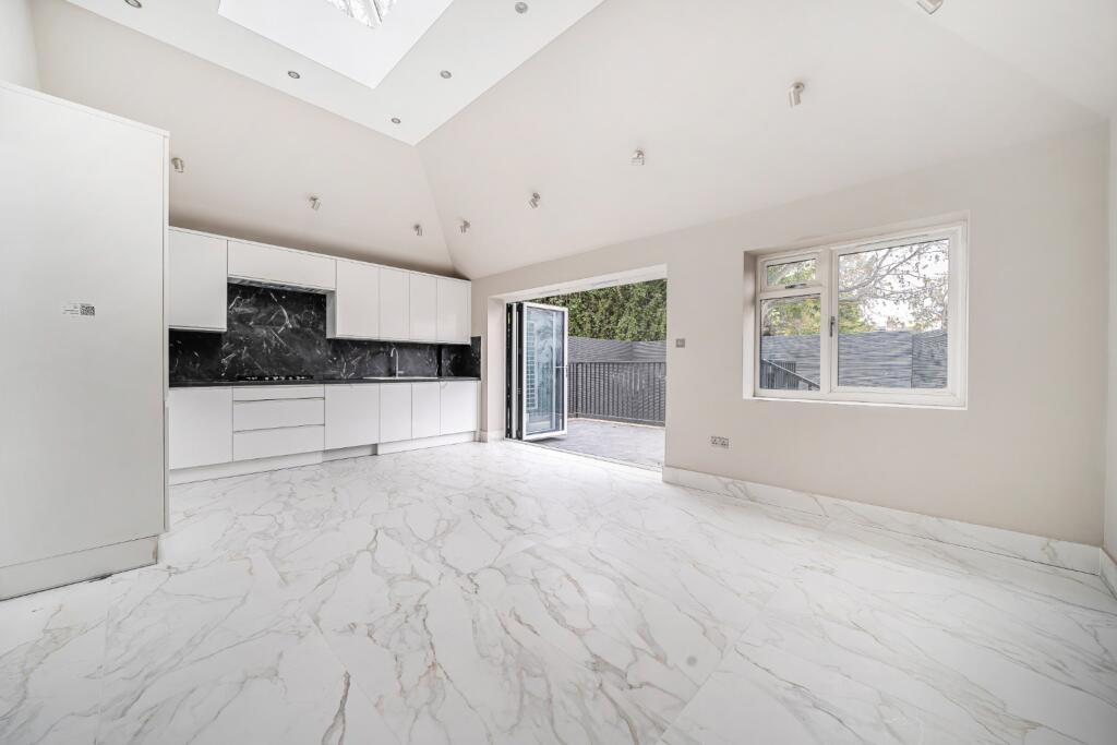 Additional image 16 of Fairmont Close, Belvedere, Kent, DA17