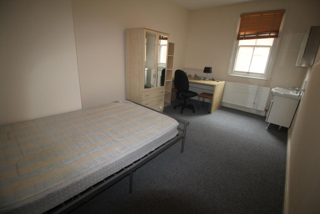 Additional image 6 of ROOM 20, KENT HOUSE, CLARENDON PLACE,