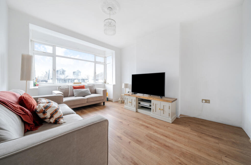 Additional image 15 of Keith Avenue, Sutton At Hone, Dartford, Kent, DA4