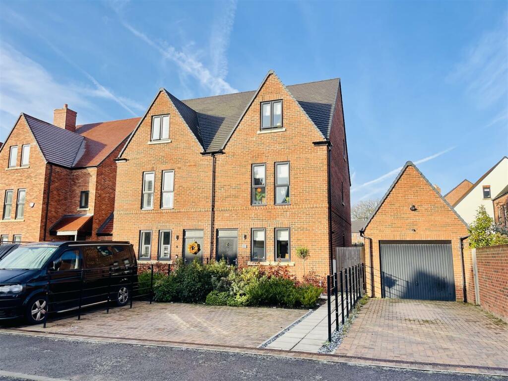 Primary image of Marley Crescent, Oakmere, Northwich