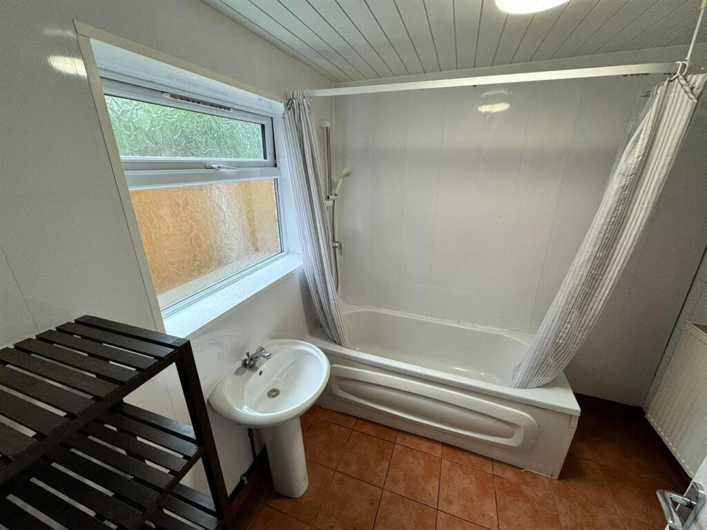 Additional image 14 of Room 3, Bramble Street, Stoke, Coventry, CV1 2HA