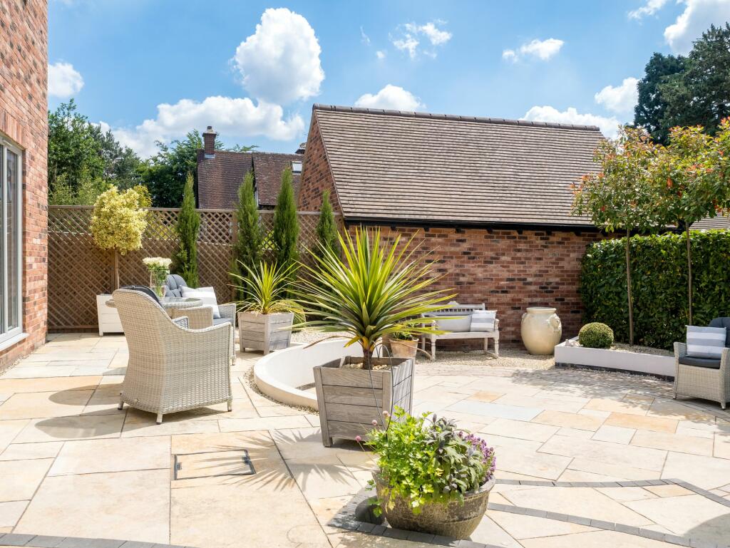 Additional image 24 of The Cedars on the Warwickshire Golf Course Estate in Leek Wootton, Kenilworth