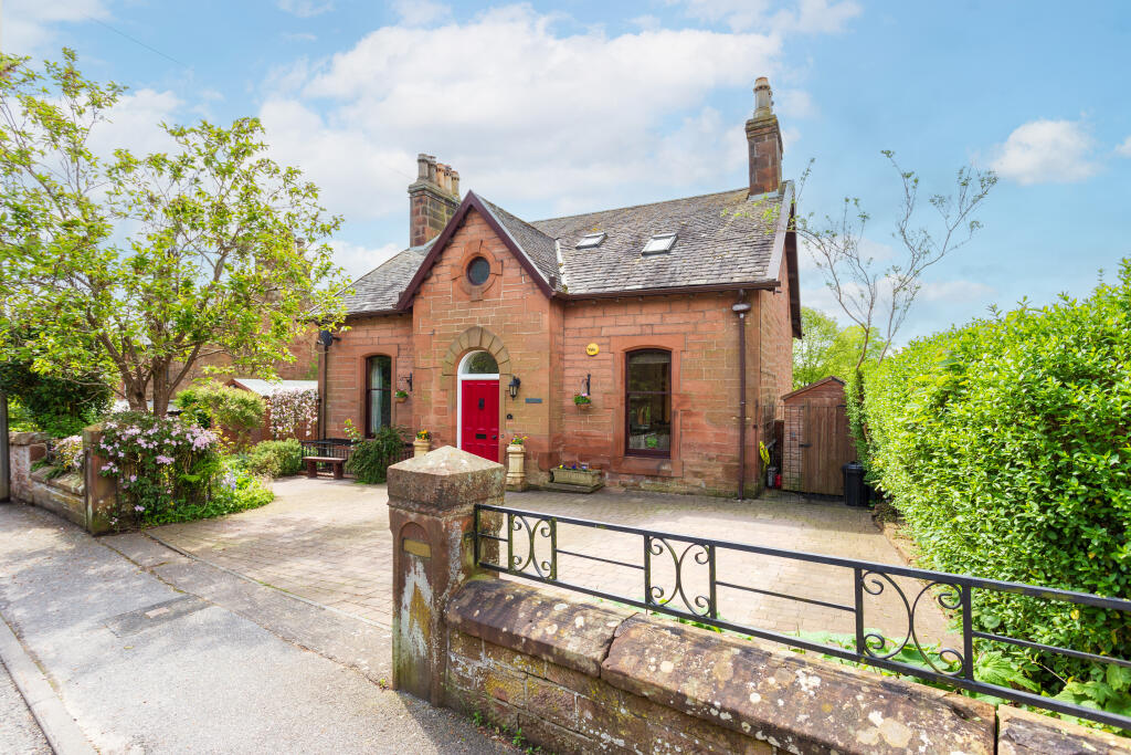 Kingholm Road, Dumfries, DG1