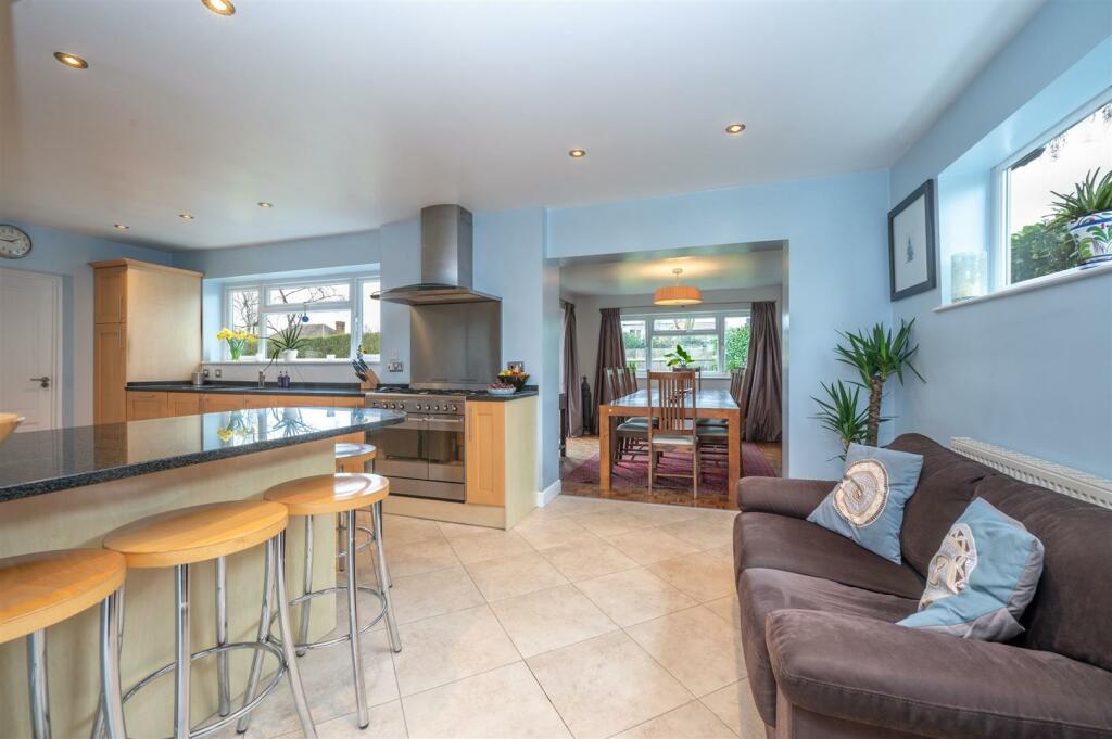 Additional image 3 of Trevelyan Close, Claverdon, Warwickshire