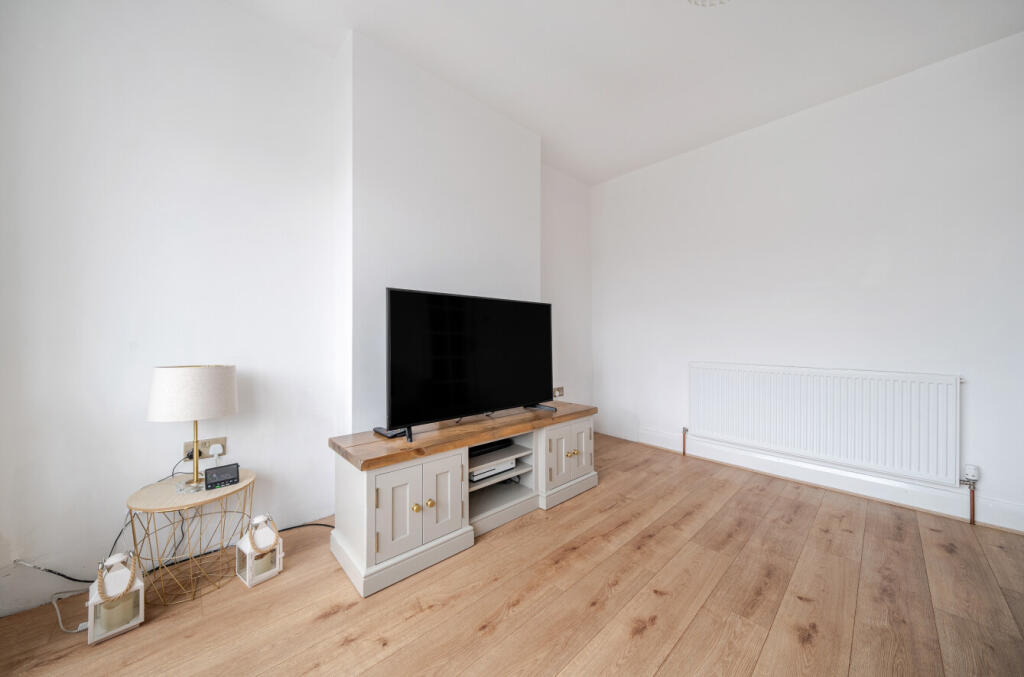 Additional image 13 of Keith Avenue, Sutton At Hone, Dartford, Kent, DA4