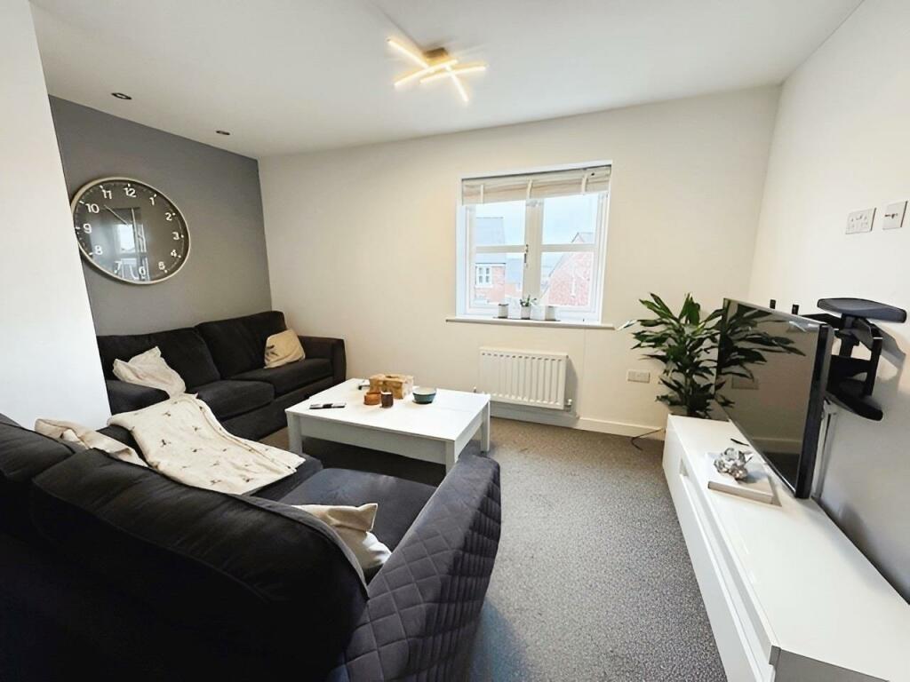 Additional image 3 of Rosedale Road, Warwick