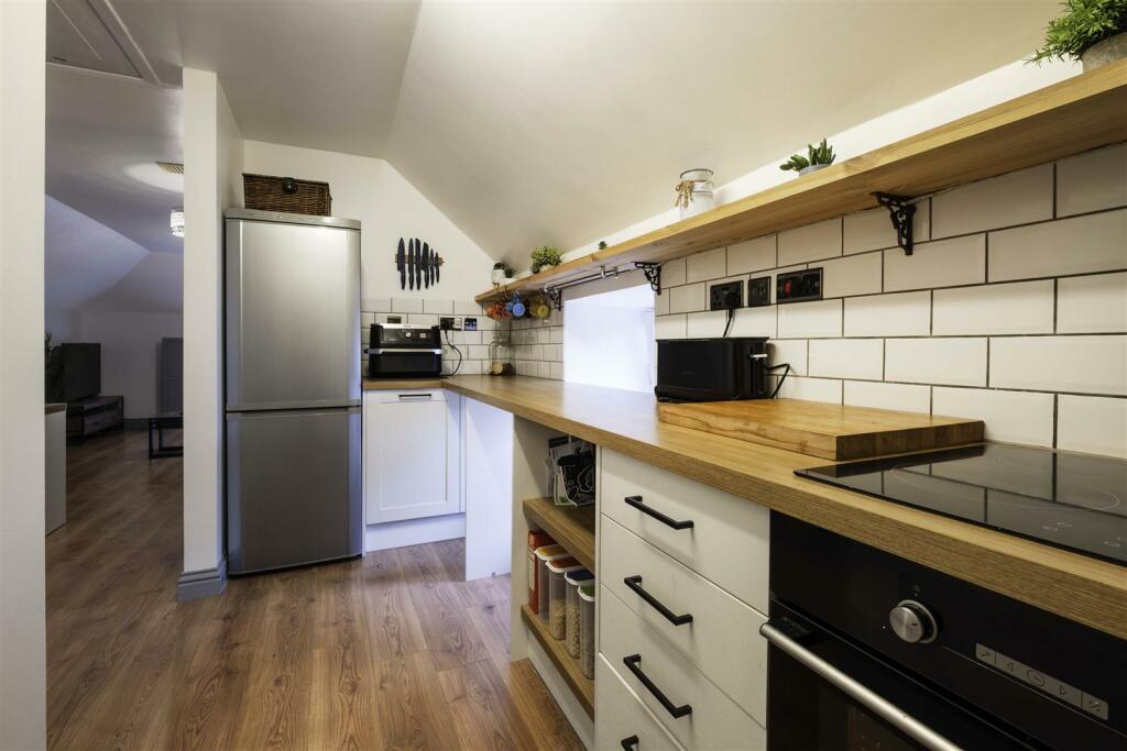 Additional image 10 of Glengate, Kirriemuir