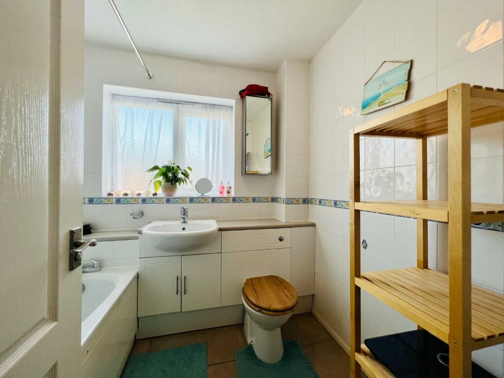 Additional image 11 of HYTHE