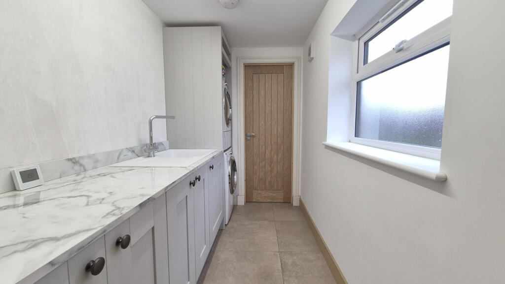 Additional image 17 of St Michaels Crescent, Stockton, CV47