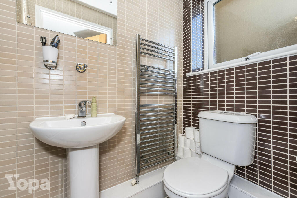 Additional image 15 of Wrotham Road, Gravesend, DA11