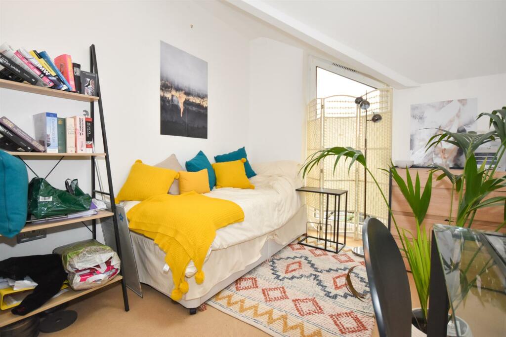 Additional image 17 of Wilhelmina Close, Leamington Spa