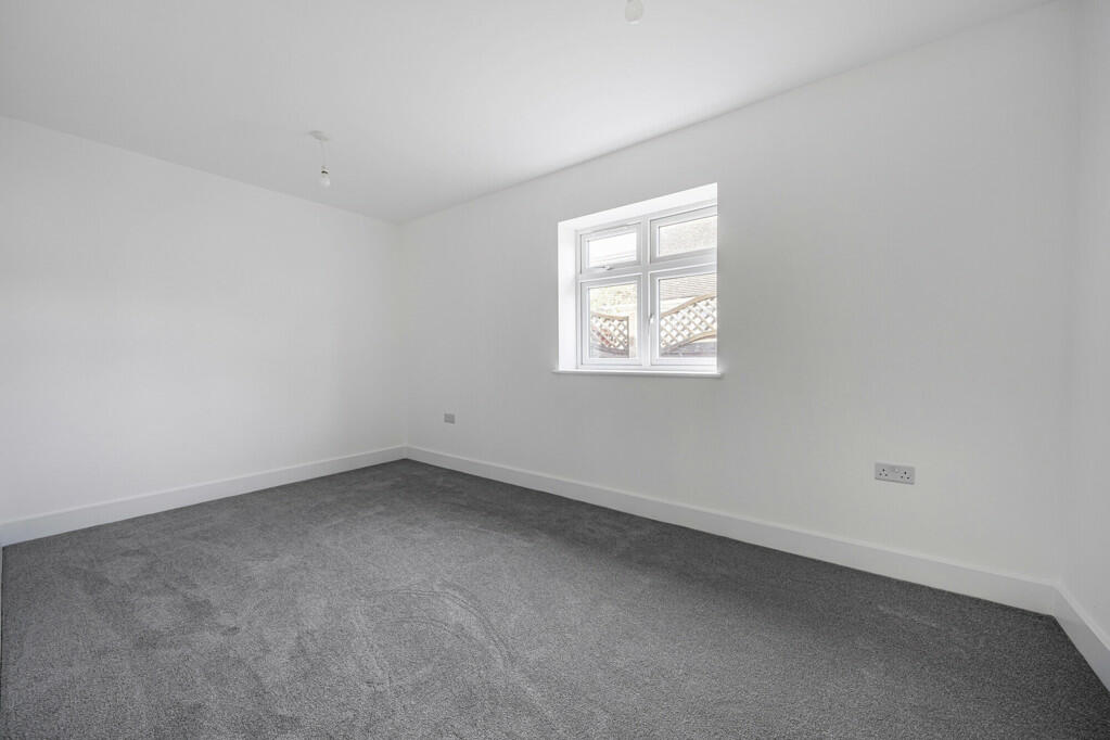 Additional image 10 of Cavendish Avenue, Erith