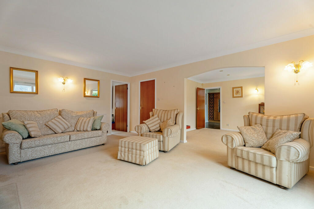 Additional image 11 of Queens Close, Harbury, Warwickshire CV33 9JJ