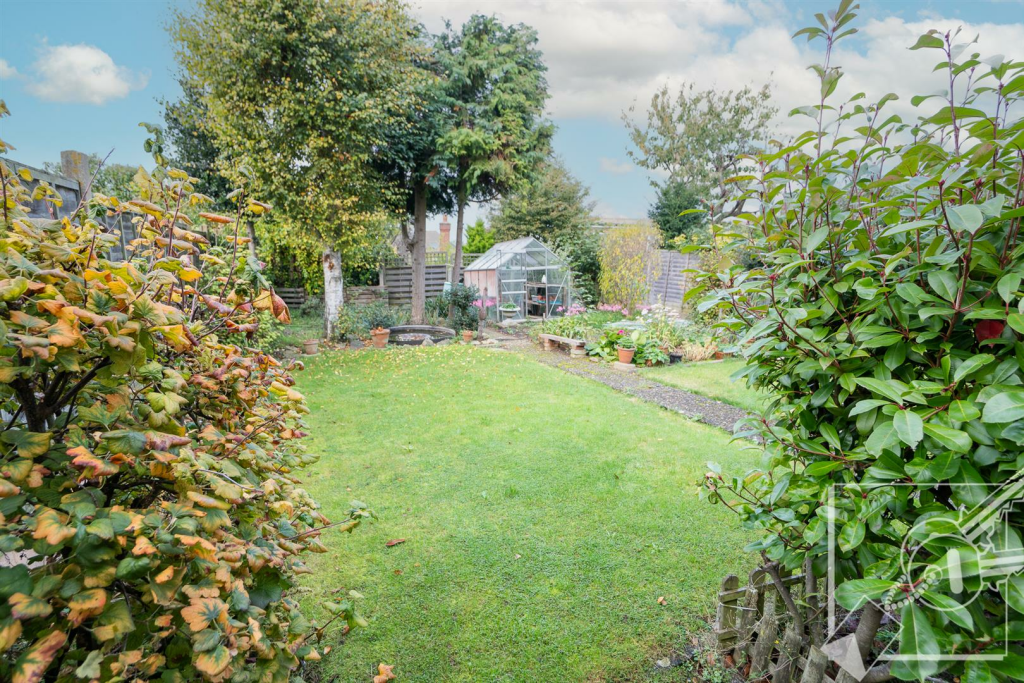 Additional image 30 of Dorset Crescent, Gravesend