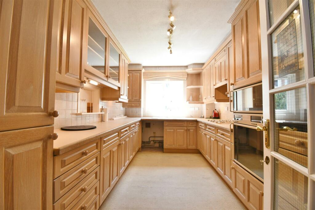 Additional image 5 of Ambassador Court, Kenilworth Road, Leamington Spa