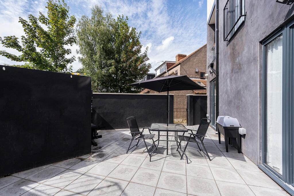 Additional image 16 of Central Avenue, Welling, DA16