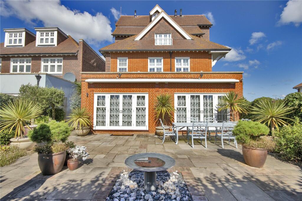 Additional image 8 of Marine Parade, Whitstable, Kent, CT5
