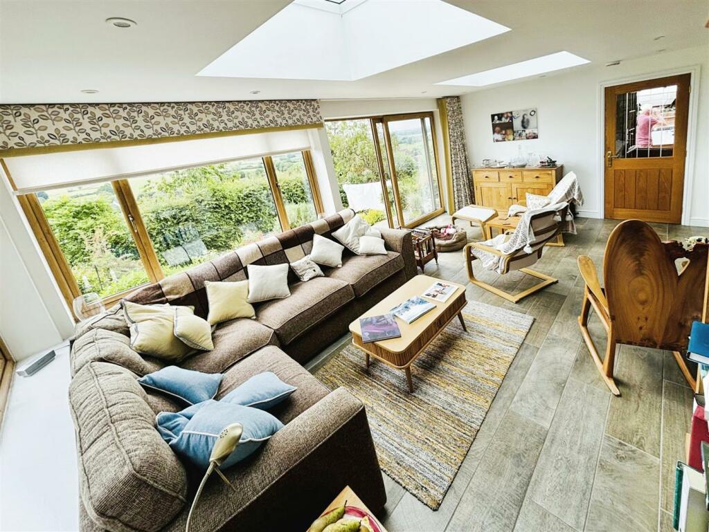 Additional image 16 of School Hill, Napton, Southam