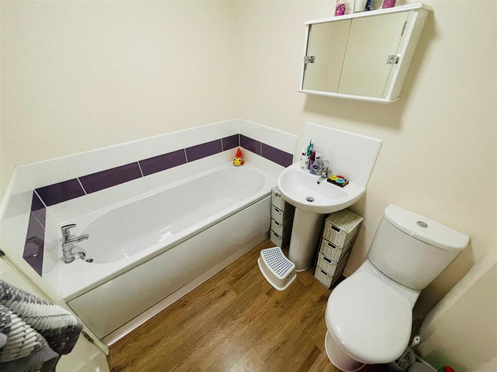 Additional image 9 of Queen Elizabeth Road, Nuneaton