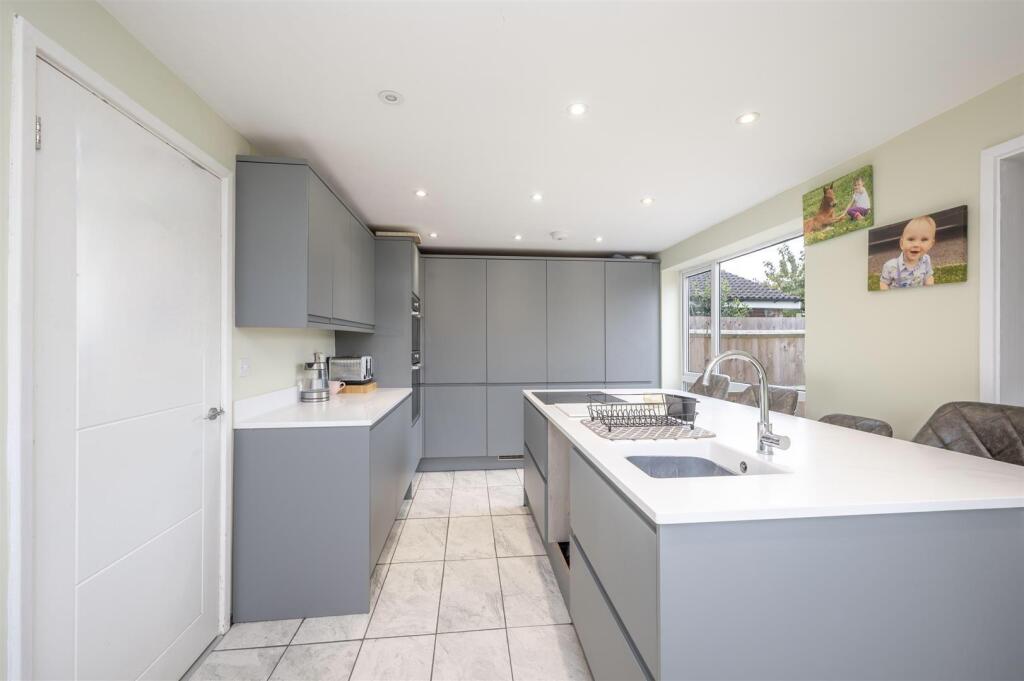 Additional image 28 of St. Laurence Close, Rowington, Warwick