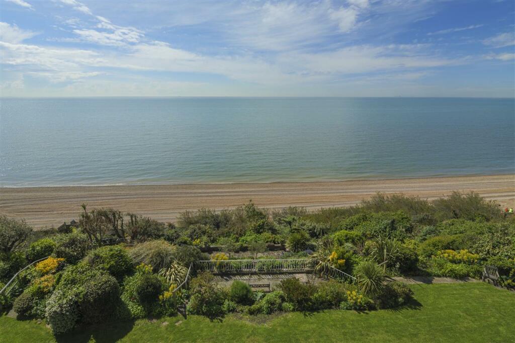 Additional image 4 of The Penthouse, 8 Cliffe House, Folkestone