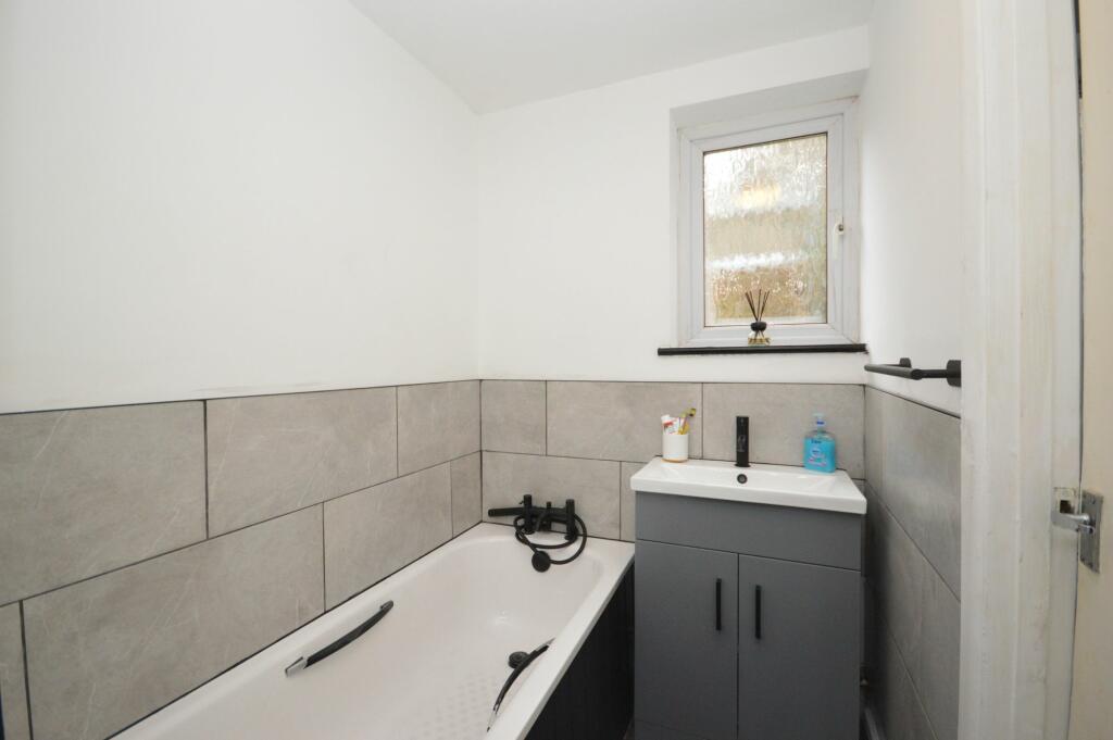 Additional image 8 of Grove Road, Folkestone, CT20