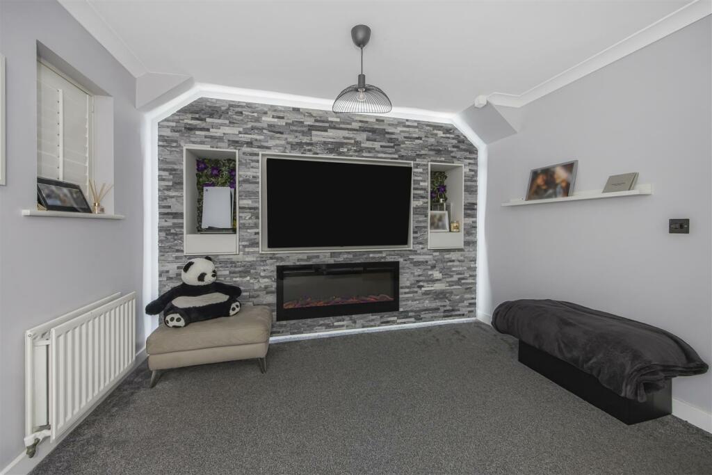 Additional image 6 of Carmichael Avenue, Greenhithe