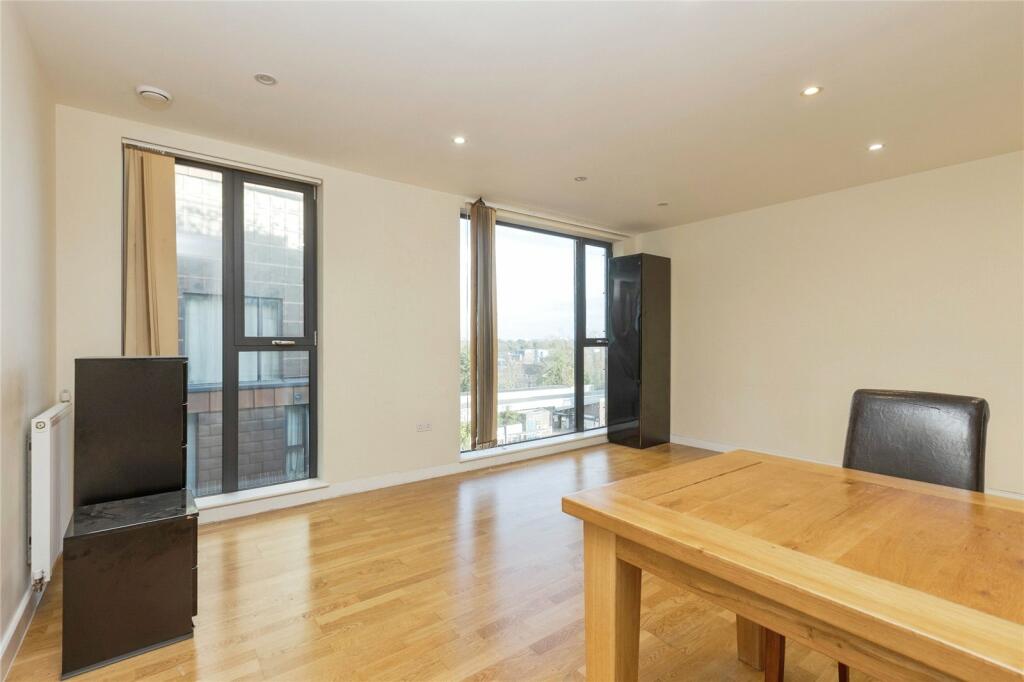 Additional image 10 of Station Road, Sidcup, DA15