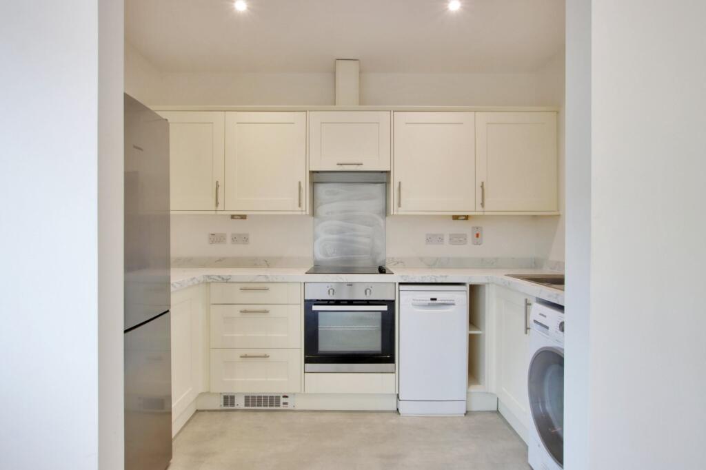 Additional image 4 of Bramblefield Close, Longfield, Kent, DA3