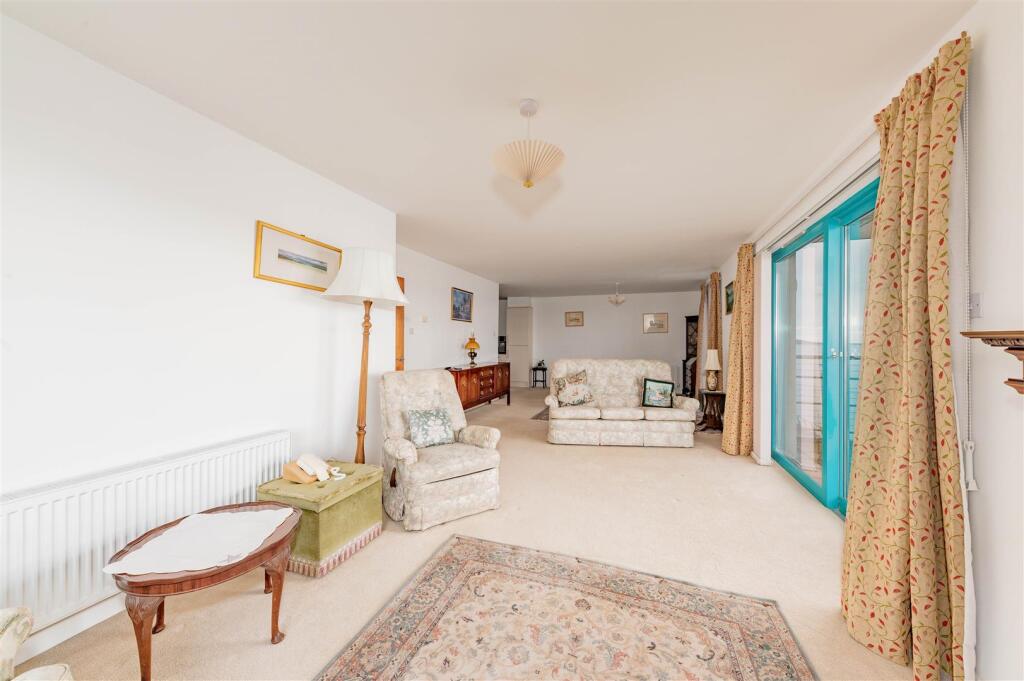 Additional image 4 of West Victoria Dock Road, Dundee