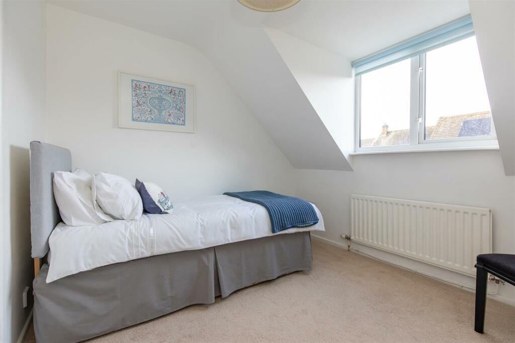 Additional image 10 of Holly Lodge, Wellesbourne