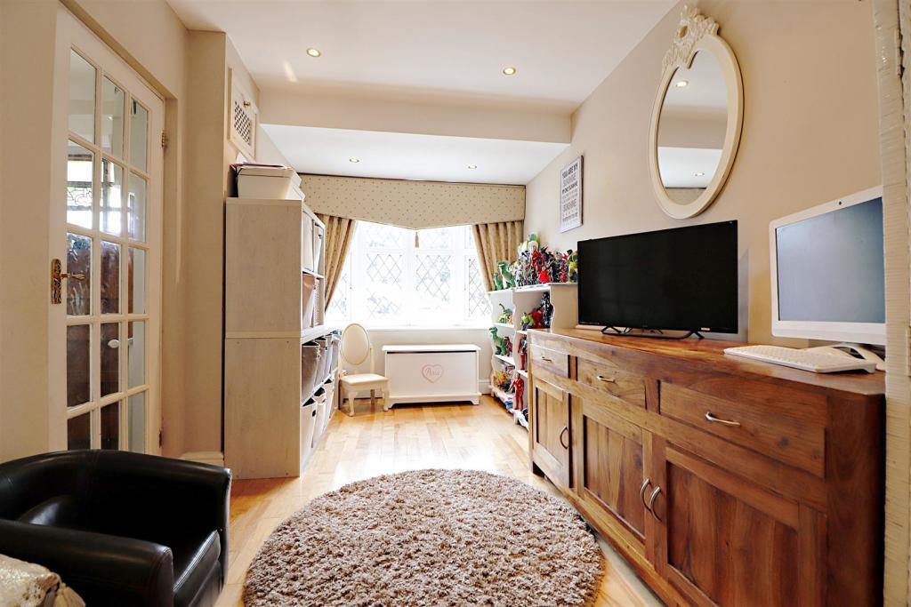 Additional image 12 of Shepherds Lane, Dartford