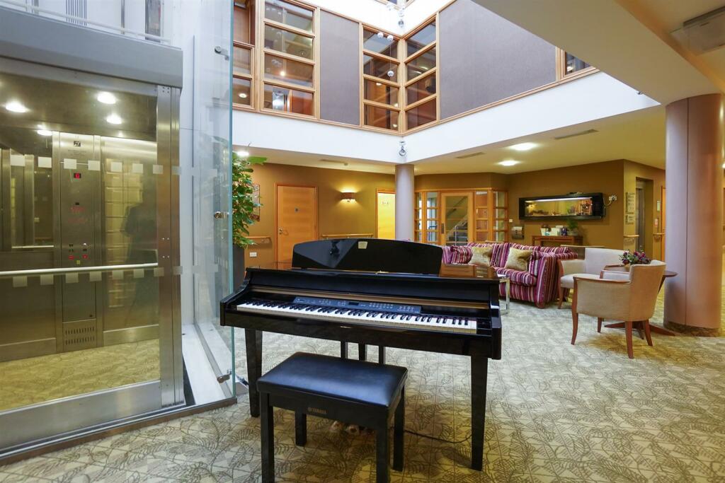 Additional image 17 of Main Street, Tiddington