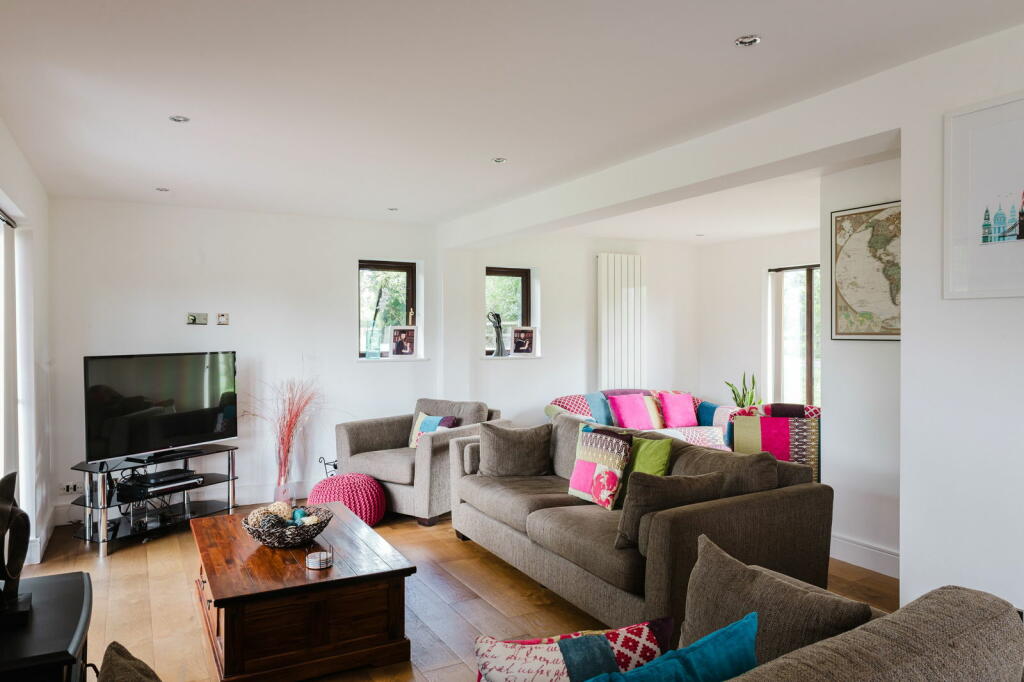 Additional image 7 of Wrotham Road, Meopham, Gravesend, DA13 0QG