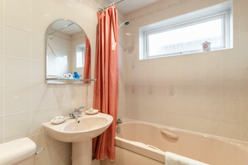 Additional image 23 of Warren Close, Royal Leamington Spa