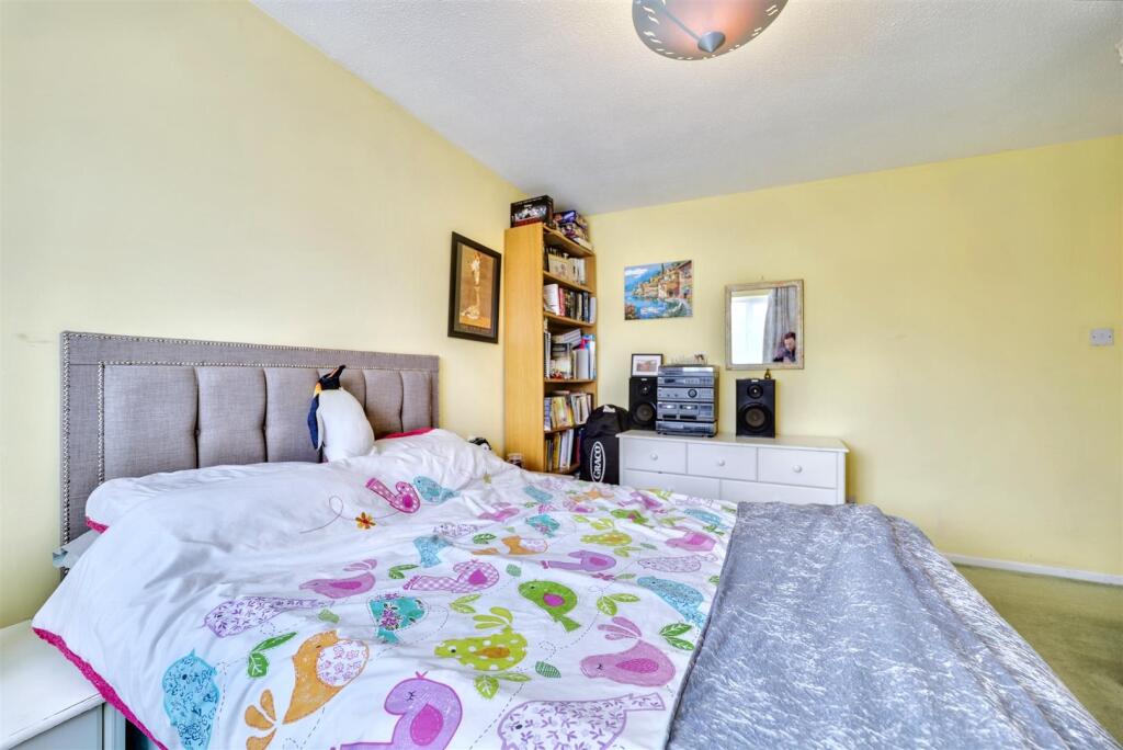 Additional image 12 of Claremont Close, Bulkington