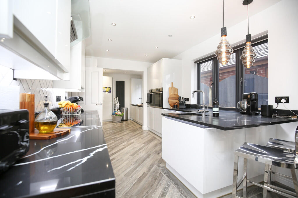 Additional image 10 of Birchley Heath Road, Birchley Heath