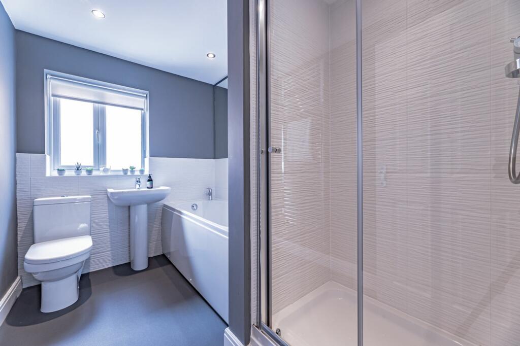 Additional image 18 of Immaculate and spacious family home by Delamere Forest.