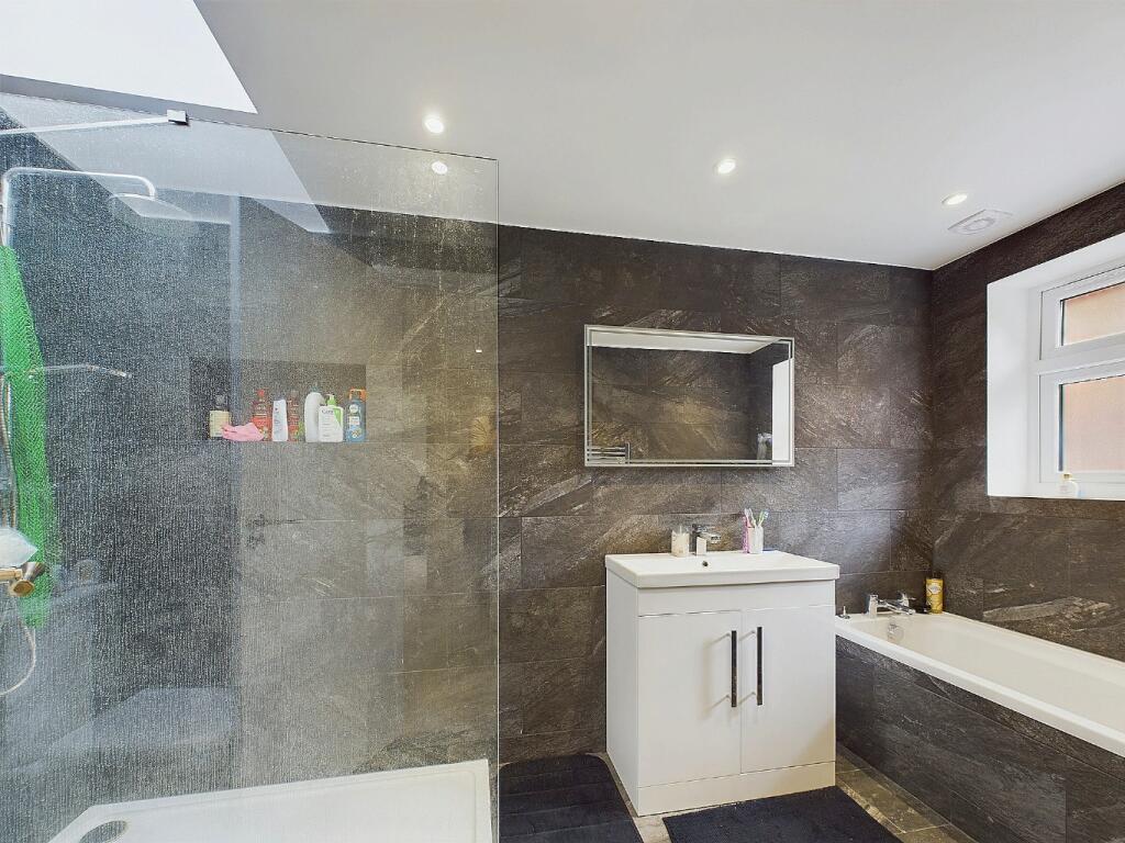 Additional image 19 of Coombfield Drive, Dartford, Kent, DA2