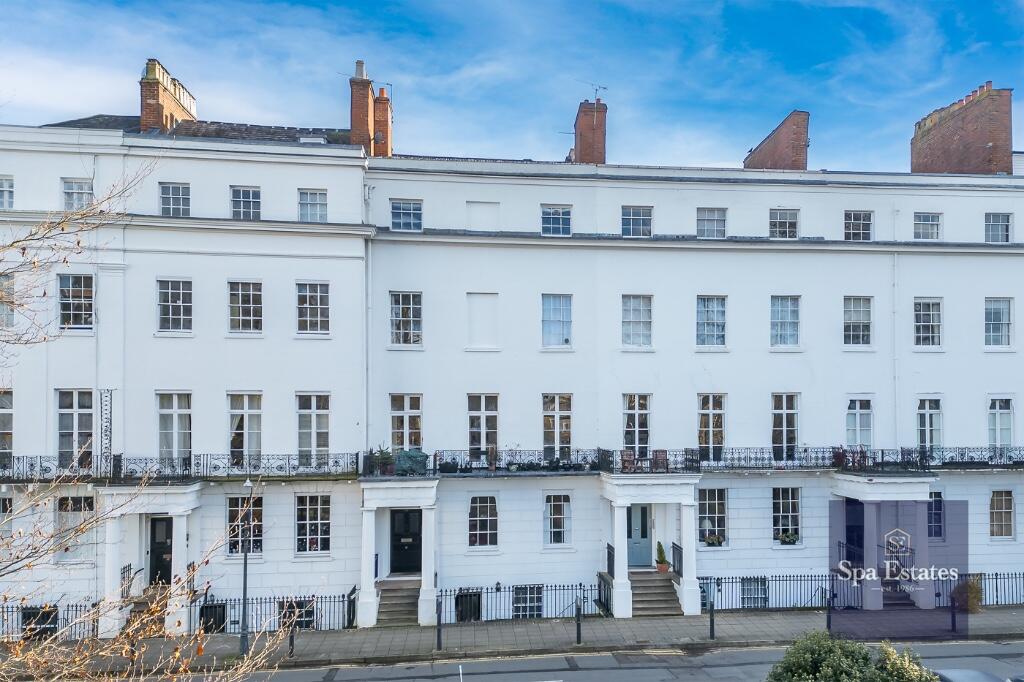 Additional image 2 of Discreet Listing - Over 1000 sq ft with balcony views over Clarendon Square Gardens