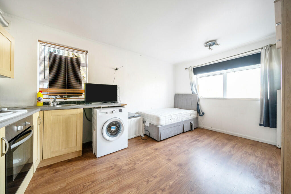 Additional image 9 of Essex Road, Dartford, Kent