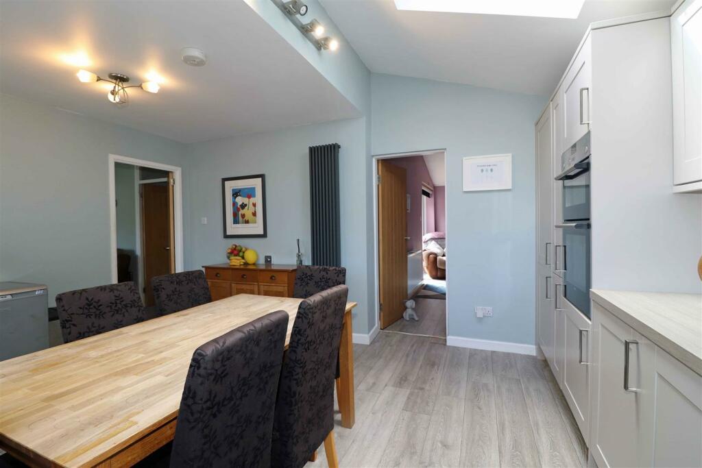 Additional image 7 of Edmondes Close, Warwick