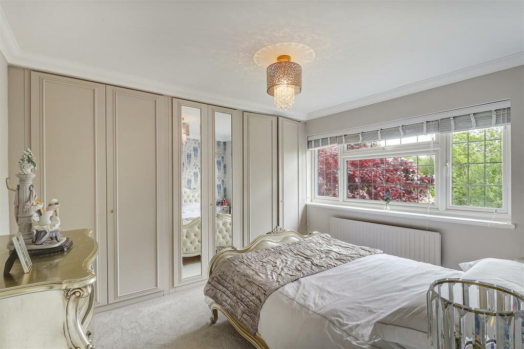 Additional image 7 of Cob Drive, Shorne,