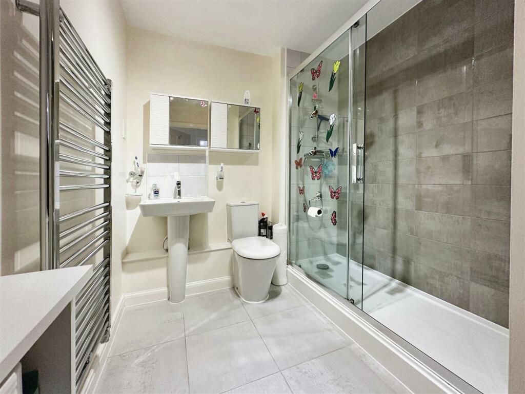 Additional image 12 of Bloxham Way, Radford Semele, Leamington Spa