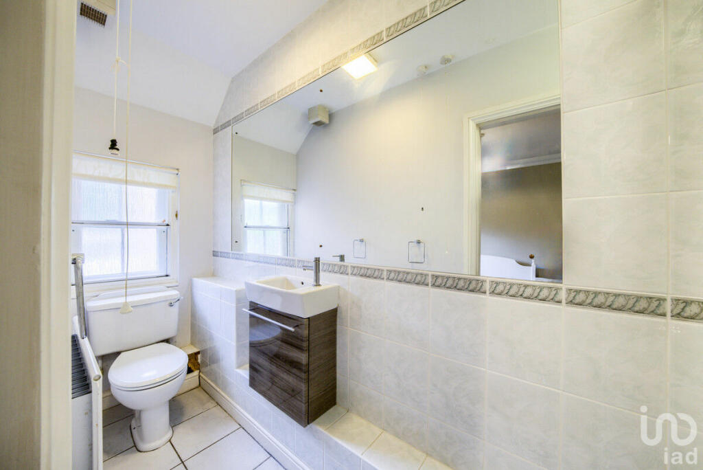 Additional image 14 of St Nicholas Church Street, Warwick, CV34