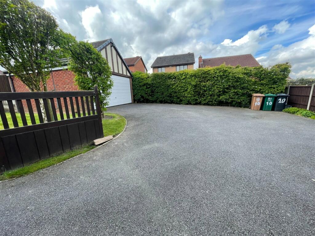 Additional image 29 of Hillside Gardens, Church Gresley, DE11 9QA