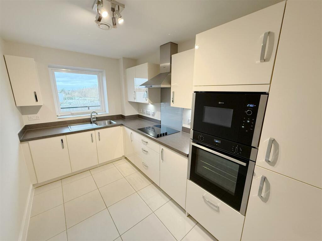 Additional image 4 of Harvard Place, Springfield Road, Stratford-Upon-Avon