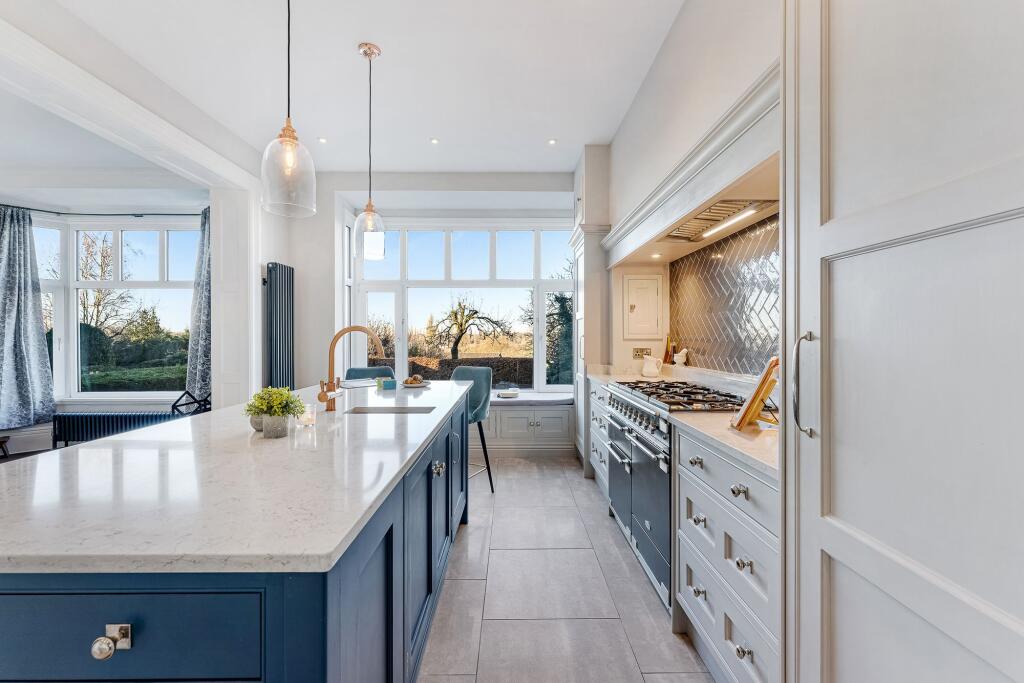 Additional image 2 of Beautifully Presented And Spacious Edwardian Home Near Hartford