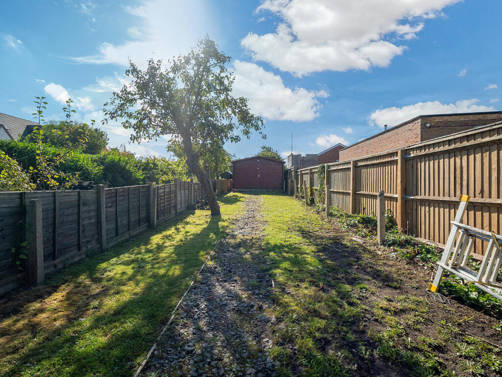 Additional image 20 of Heathcote Road, Whitnash, Warwickshire CV31 2LX